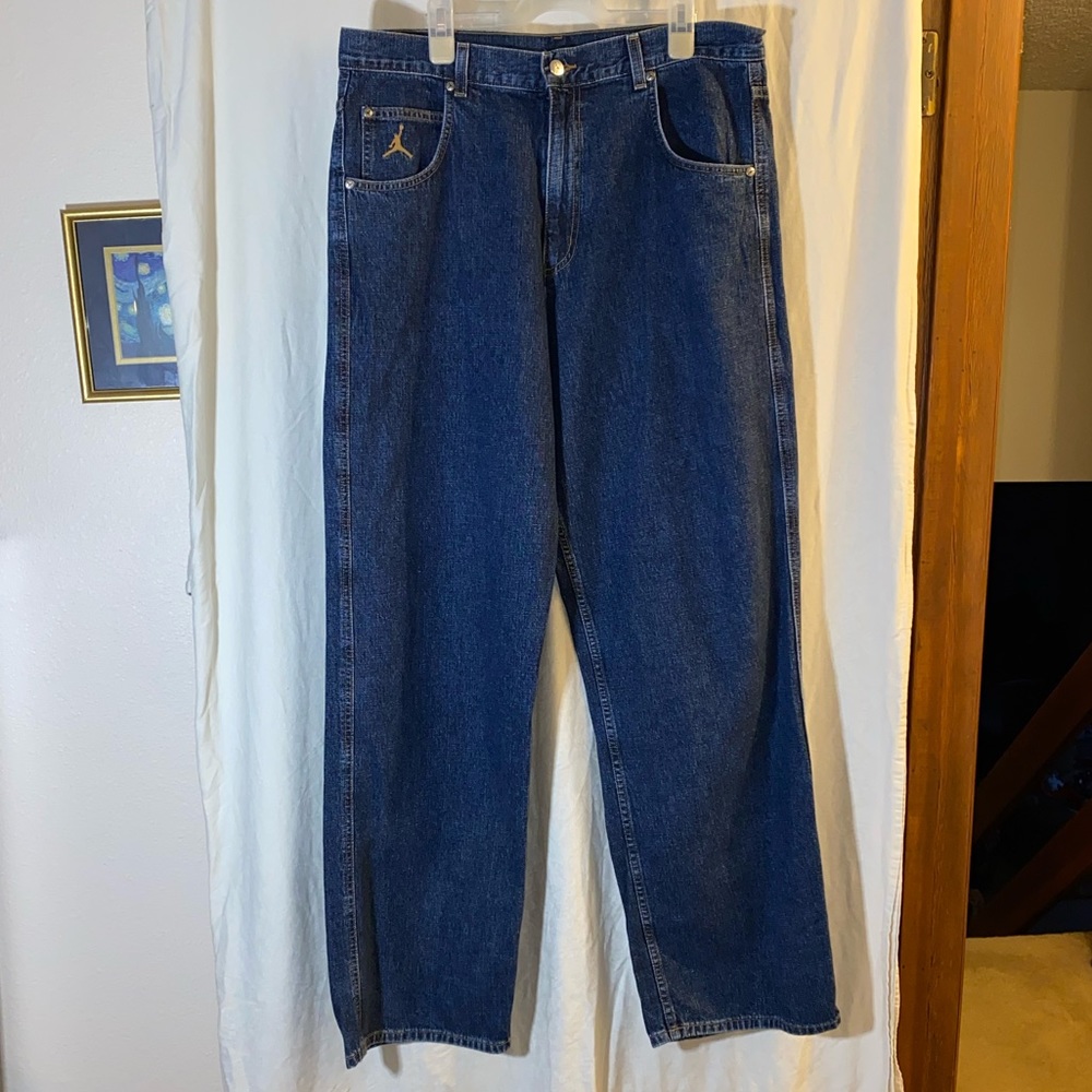 Vintage AIR JORDAN Denim Jeans. Size 36/34. Relaxed baggy fit. 23 logo. Nike